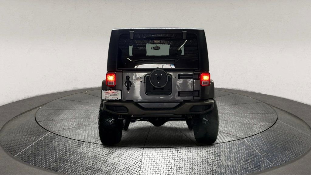Used 2016 Jeep Wrangler Sahara image 7