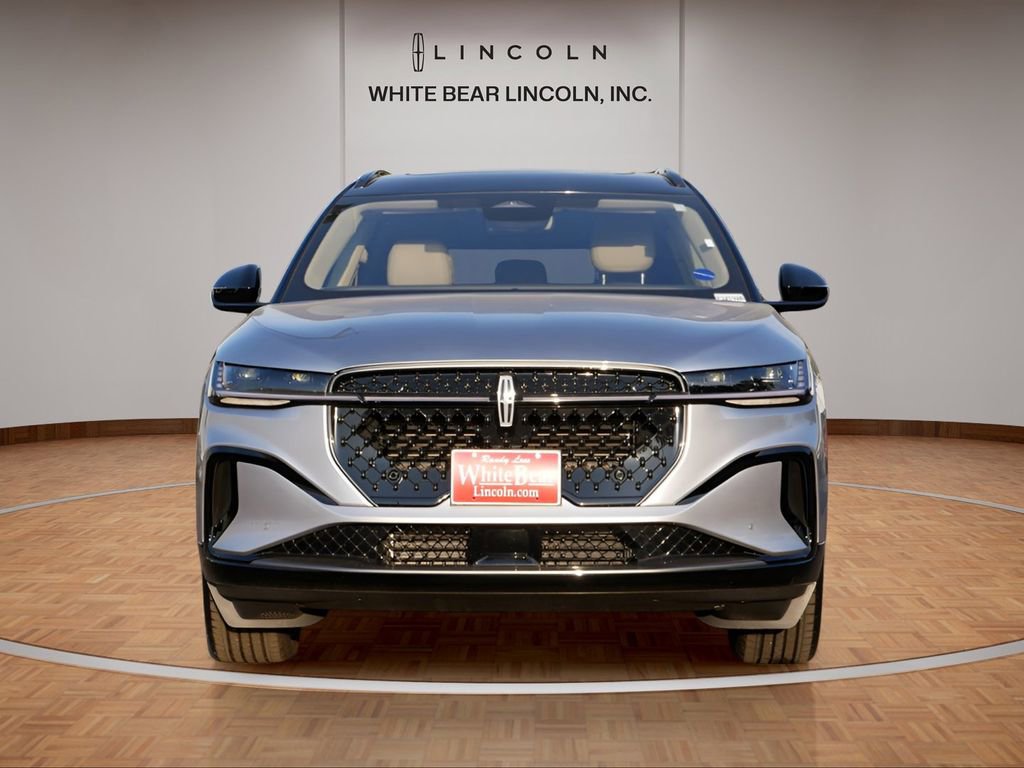 Used 2025 Lincoln Nautilus Reserve w/ Jet Appearance Package AWD/4WD image 2