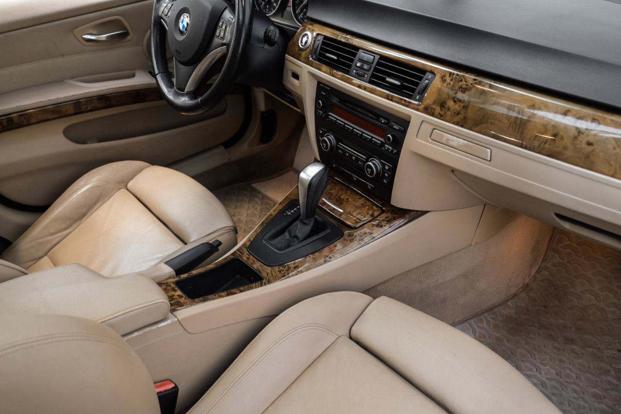 Used 2007 BMW 335xi Sedan AWD/4WD image 18
