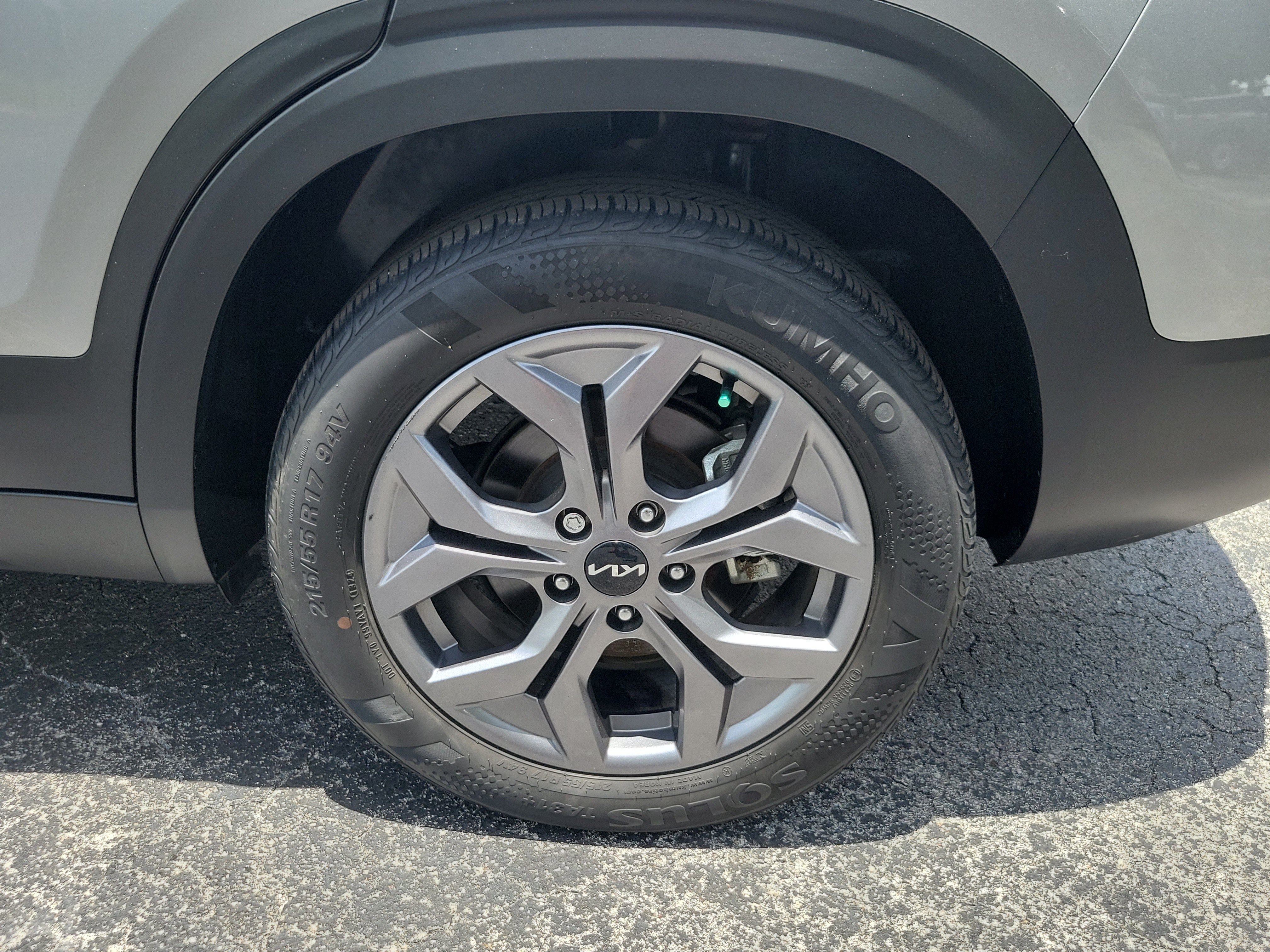 Used 2024 Kia Seltos S AWD/4WD image 7