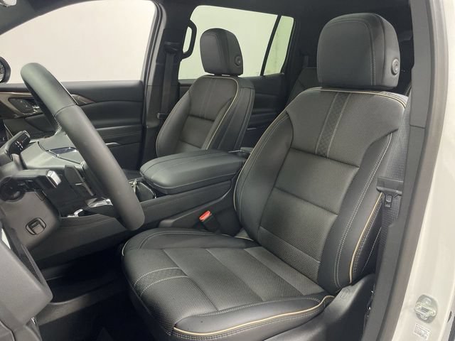 Used 2025 Chevrolet Traverse High Country AWD/4WD image 11