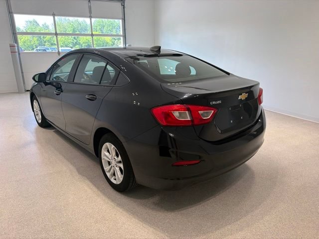 Certified 2019 Chevrolet Cruze LS w/ LS Convenience Package FWD image 4