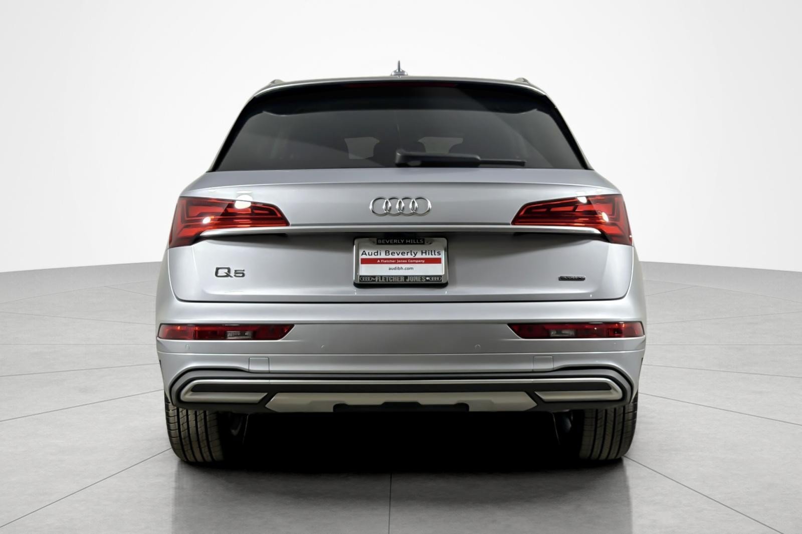 Used 2023 Audi Q5 2.0T Premium Plus w/ Premium Plus Package AWD/4WD image 4