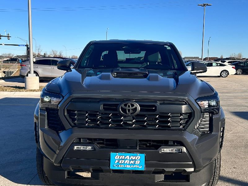 Used 2024 Toyota Tacoma TRD Sport image 5