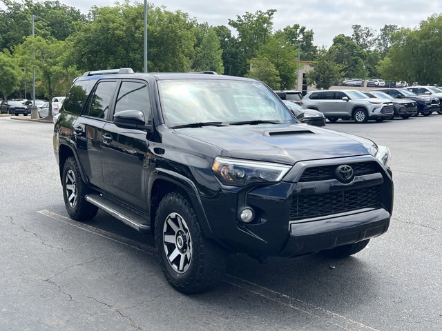 Used 2018 Toyota 4Runner TRD Off-Road AWD/4WD video 3