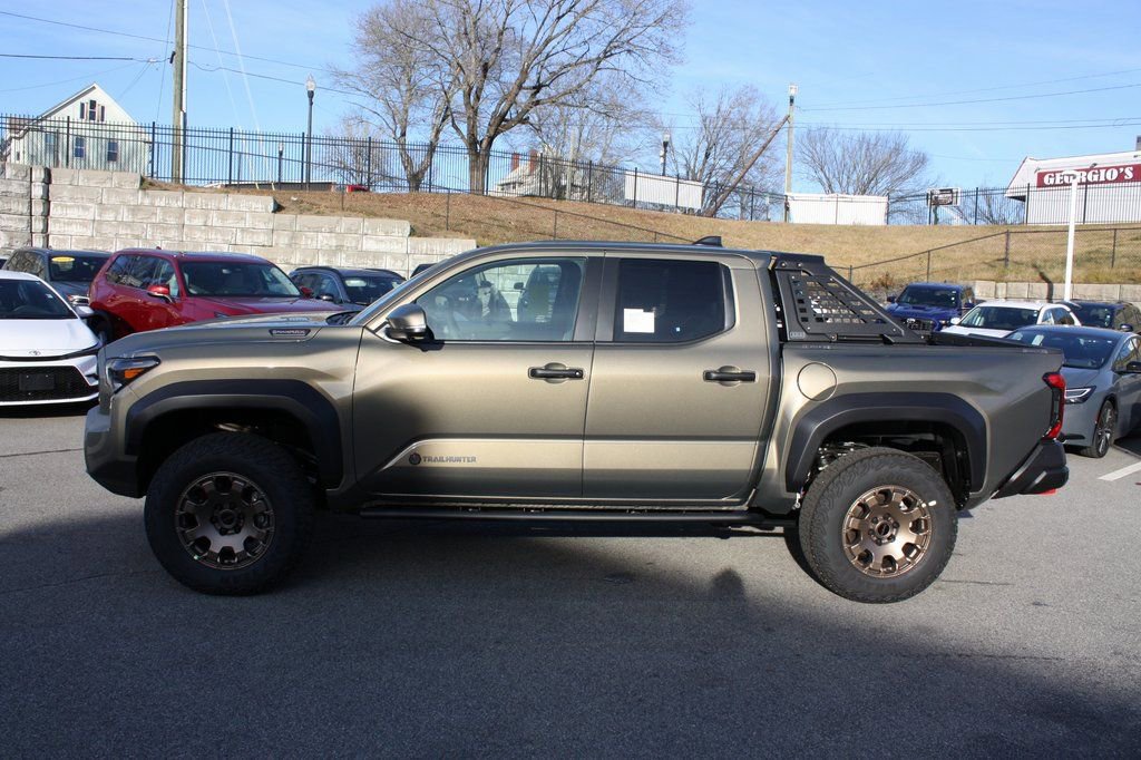 New 2025 Toyota Tacoma Trailhunter image 2