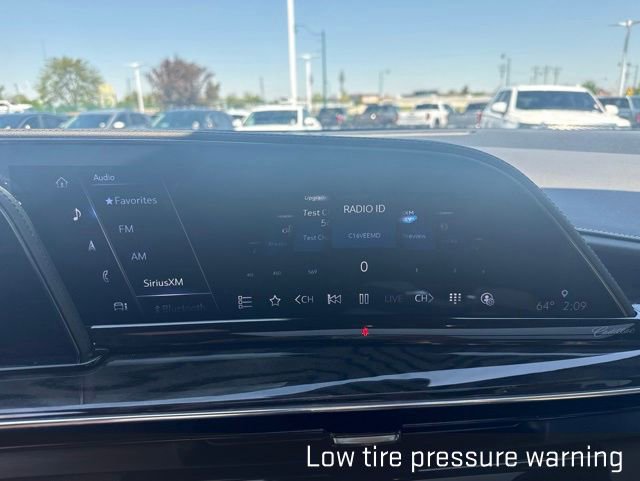 Used 2023 Cadillac Escalade Premium Luxury AWD/4WD image 36