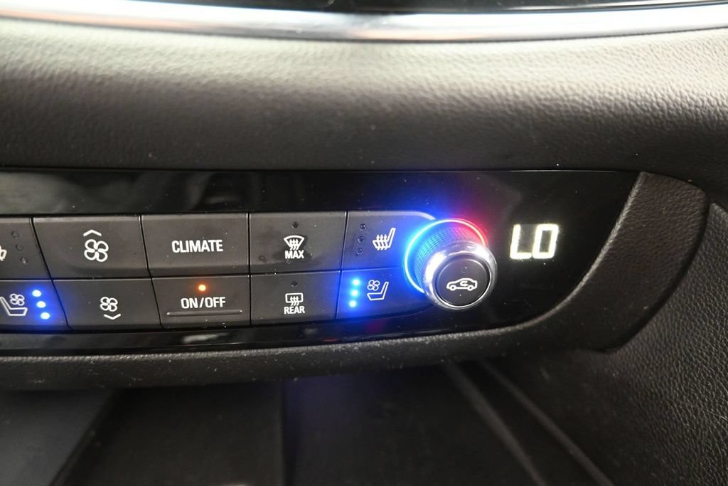 Used 2022 Buick Enclave Premium FWD image 32