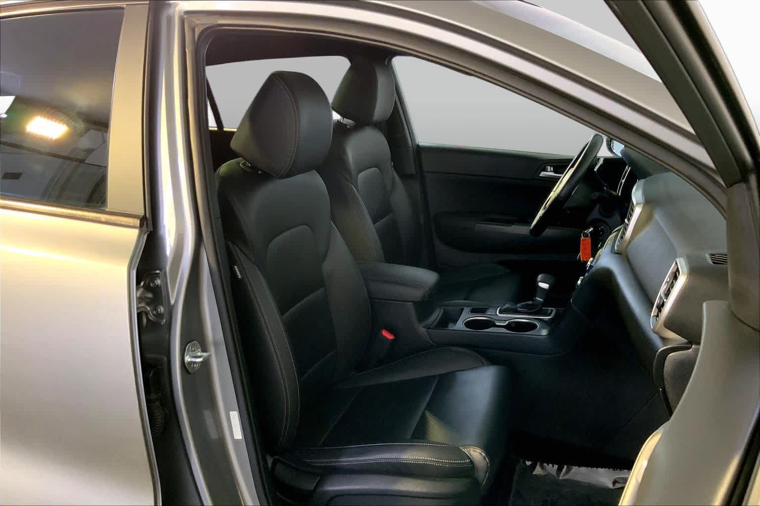 Used 2022 Kia Sportage Nightfall Edition AWD/4WD image 8
