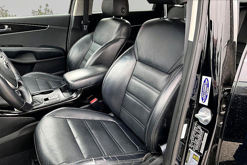 Used 2019 Kia Sorento EX FWD image 21