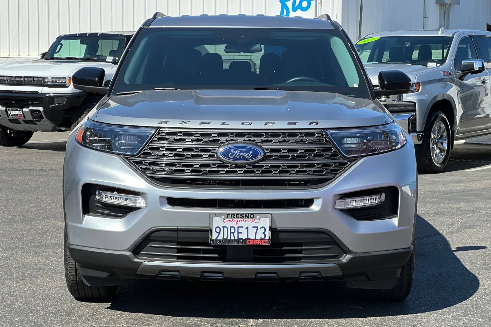 Used 2022 Ford Explorer XLT w/ Equipment Group 202A RWD image 11