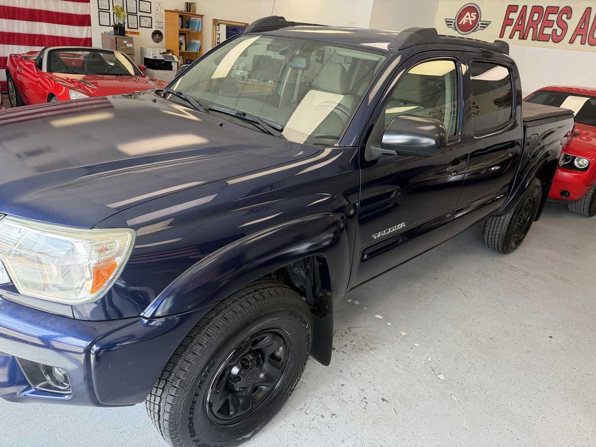 Used 2013 Toyota Tacoma PreRunner w/ SR5 Pkg RWD image 1