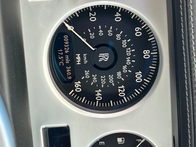 Used 2004 Rolls-Royce Phantom Sedan image 39