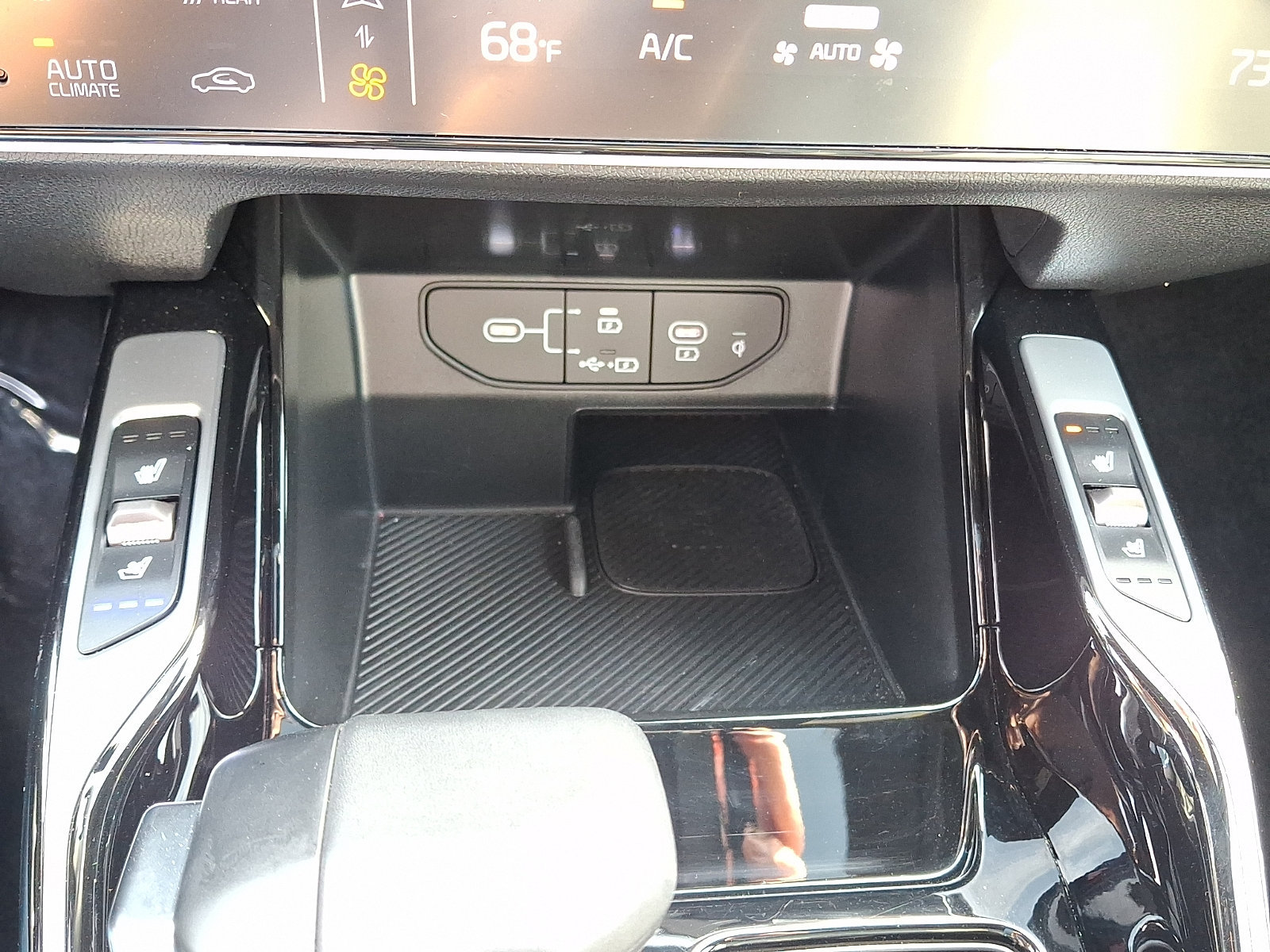 Certified 2025 Kia Sorento SX Prestige w/ Sage Leather Package AWD/4WD image 27