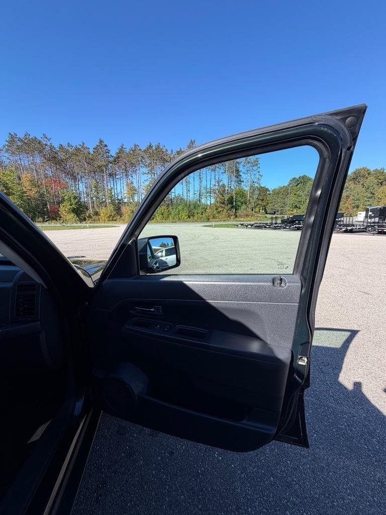 Used 2011 Jeep Liberty Sport w/ Popular Equipment Group AWD/4WD image 17