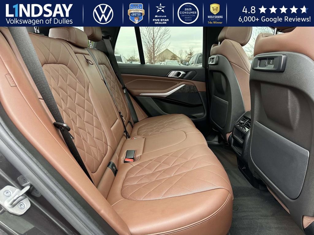 Used 2023 BMW X5 xDrive40i w/ Parking Assistance Package image 12