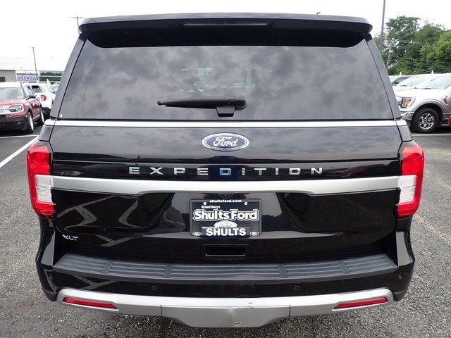 Used 2024 Ford Expedition XLT AWD/4WD image 6