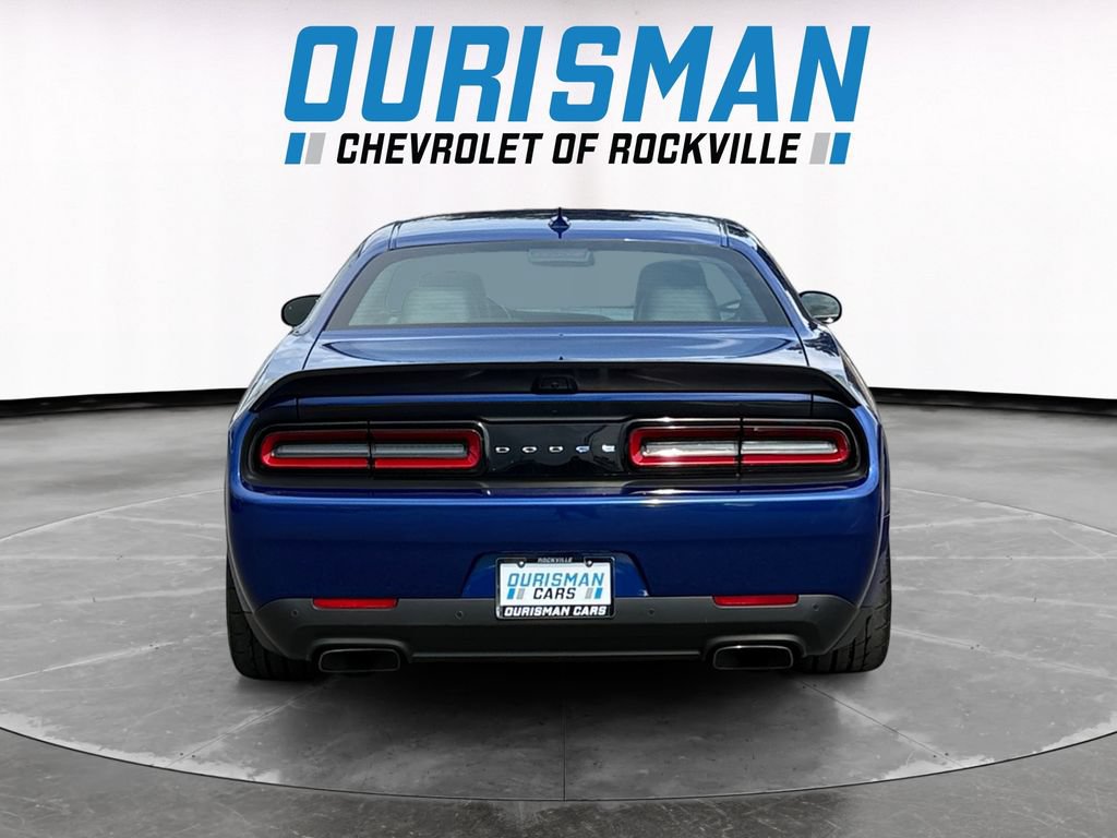 Used 2022 Dodge Challenger R/T Scat Pack RWD image 5
