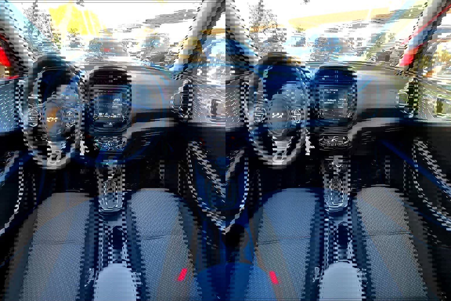 Used 2023 Kia Soul LX image 13