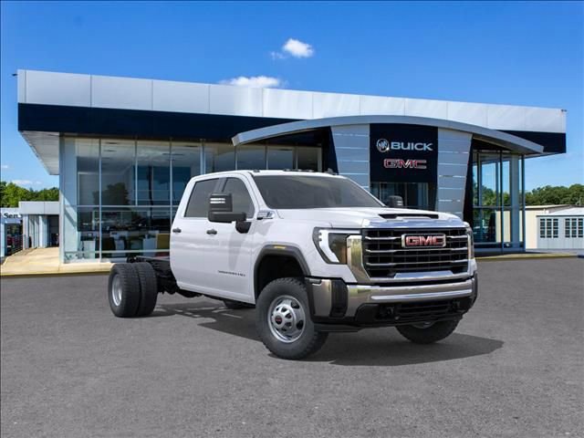 New 2025 GMC Sierra 3500 Pro w/ Convenience Package