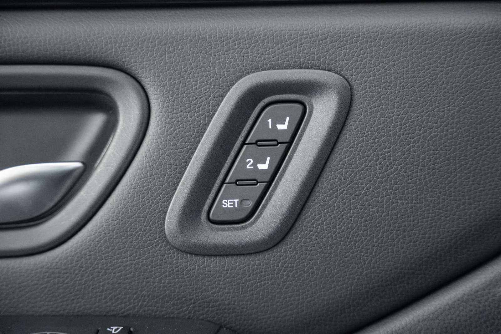 Used 2025 Honda Pilot TrailSport image 51