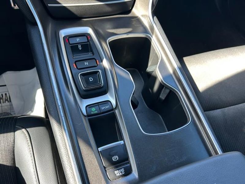 Used 2021 Honda Accord Sport image 12