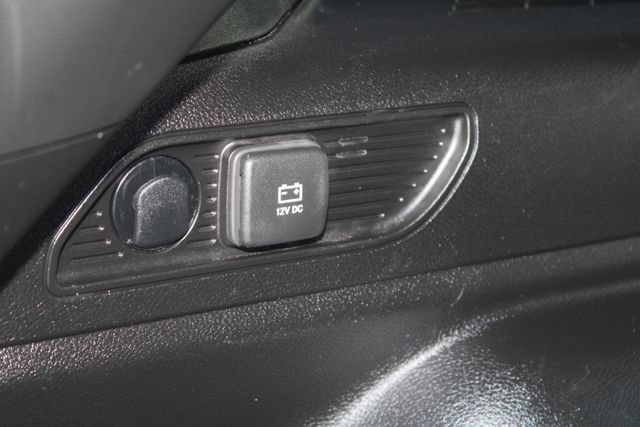 Used 2025 Jeep Grand Cherokee Altitude RWD image 39