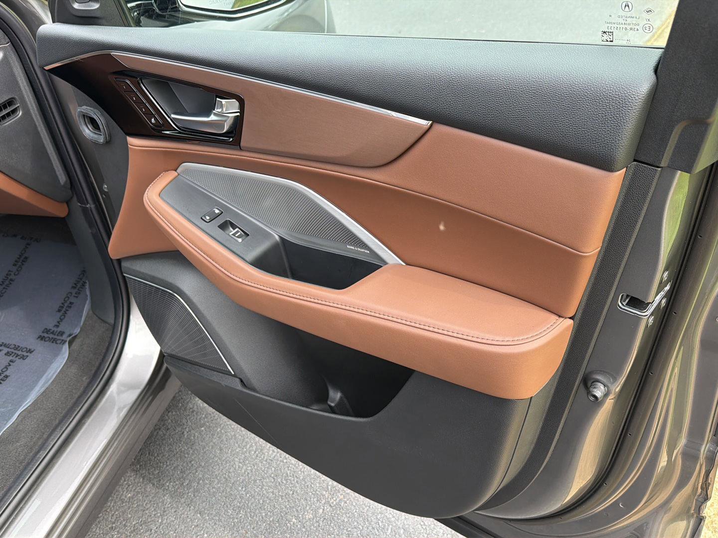 Used 2025 Acura MDX FWD w/ Technology Package image 15