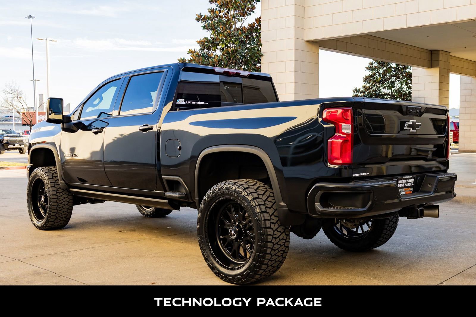 Used 2024 Chevrolet Silverado 2500 LTZ w/ LTZ Plus Package image 7