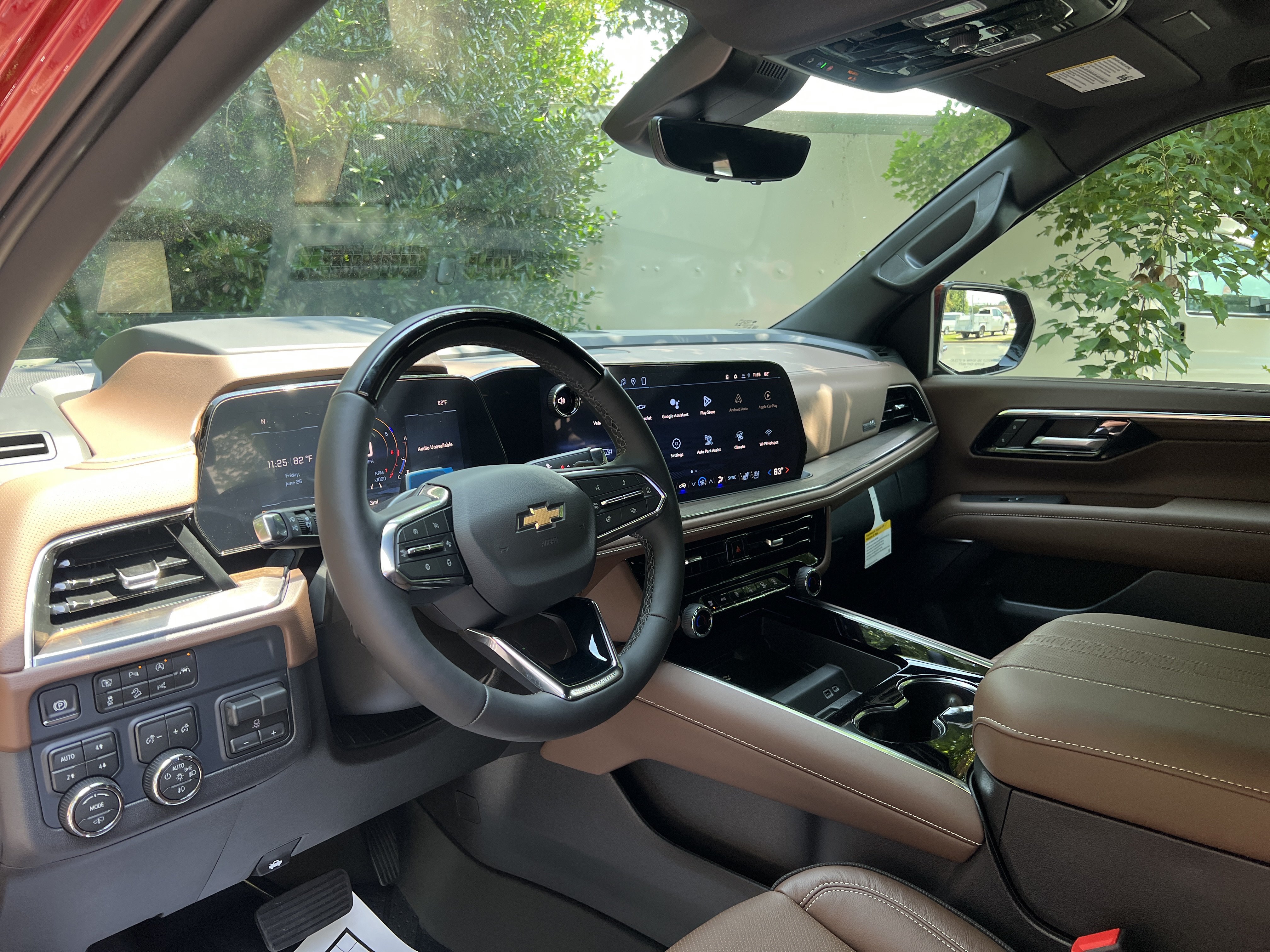 New 2026 Chevrolet Tahoe High Country AWD/4WD image 15