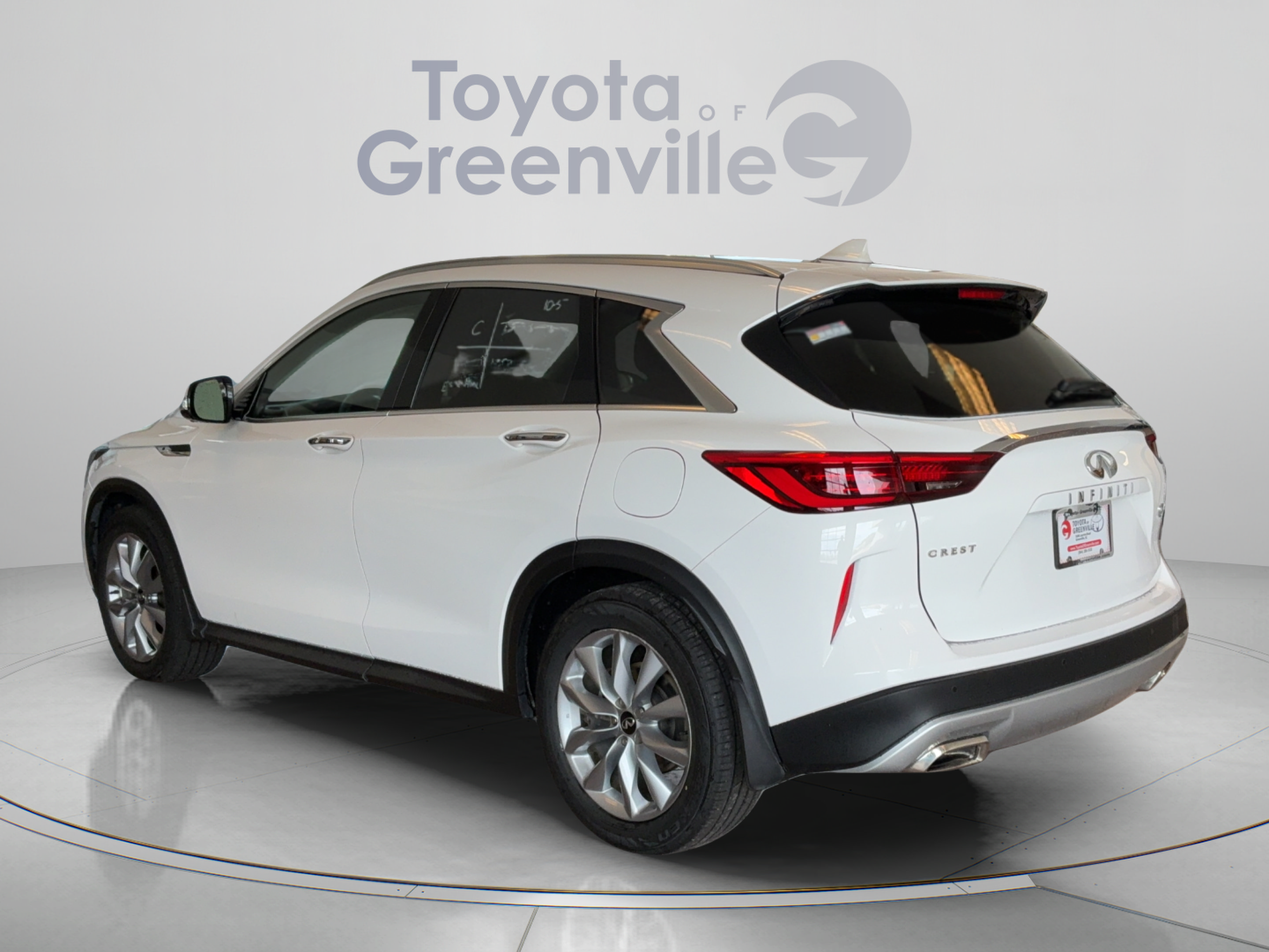 Used 2020 INFINITI QX50 Essential w/ Convenience Package FWD image 4