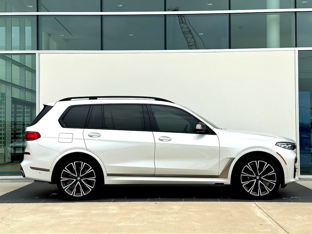 Used 2022 BMW X7 M50i w/ Cold Weather Package AWD/4WD image 3