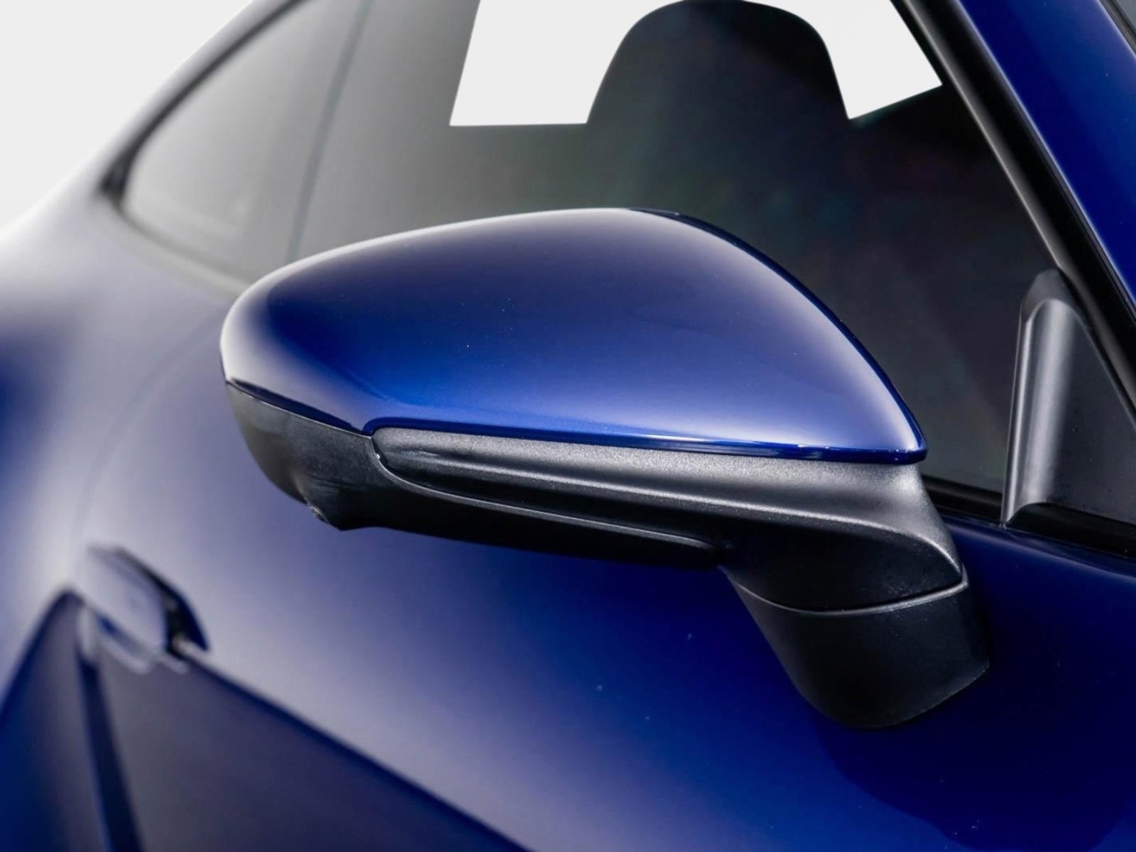 Used 2024 Porsche 911 Carrera 4S w/ Sport Package image 7