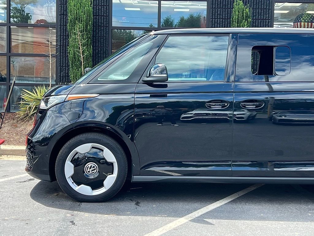 Used 2025 Volkswagen ID. Buzz Pro S image 9
