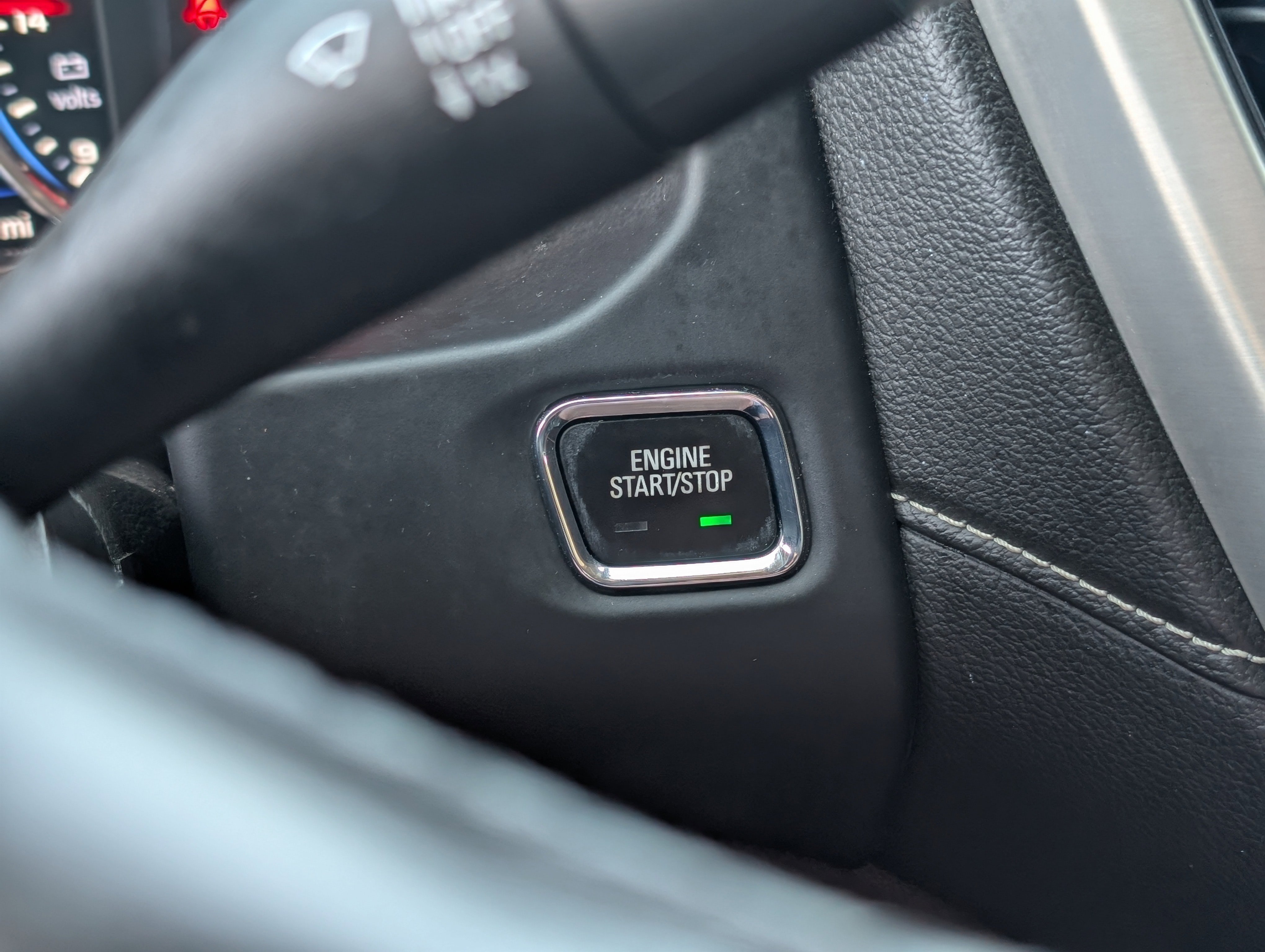 Used 2022 GMC Acadia Denali w/ Trailering Package image 21