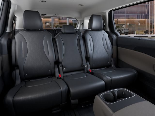 New 2026 Kia Carnival EX FWD image 16