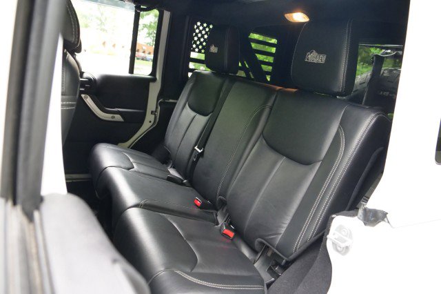 Used 2016 Jeep Wrangler Unlimited Rubicon AWD/4WD image 23