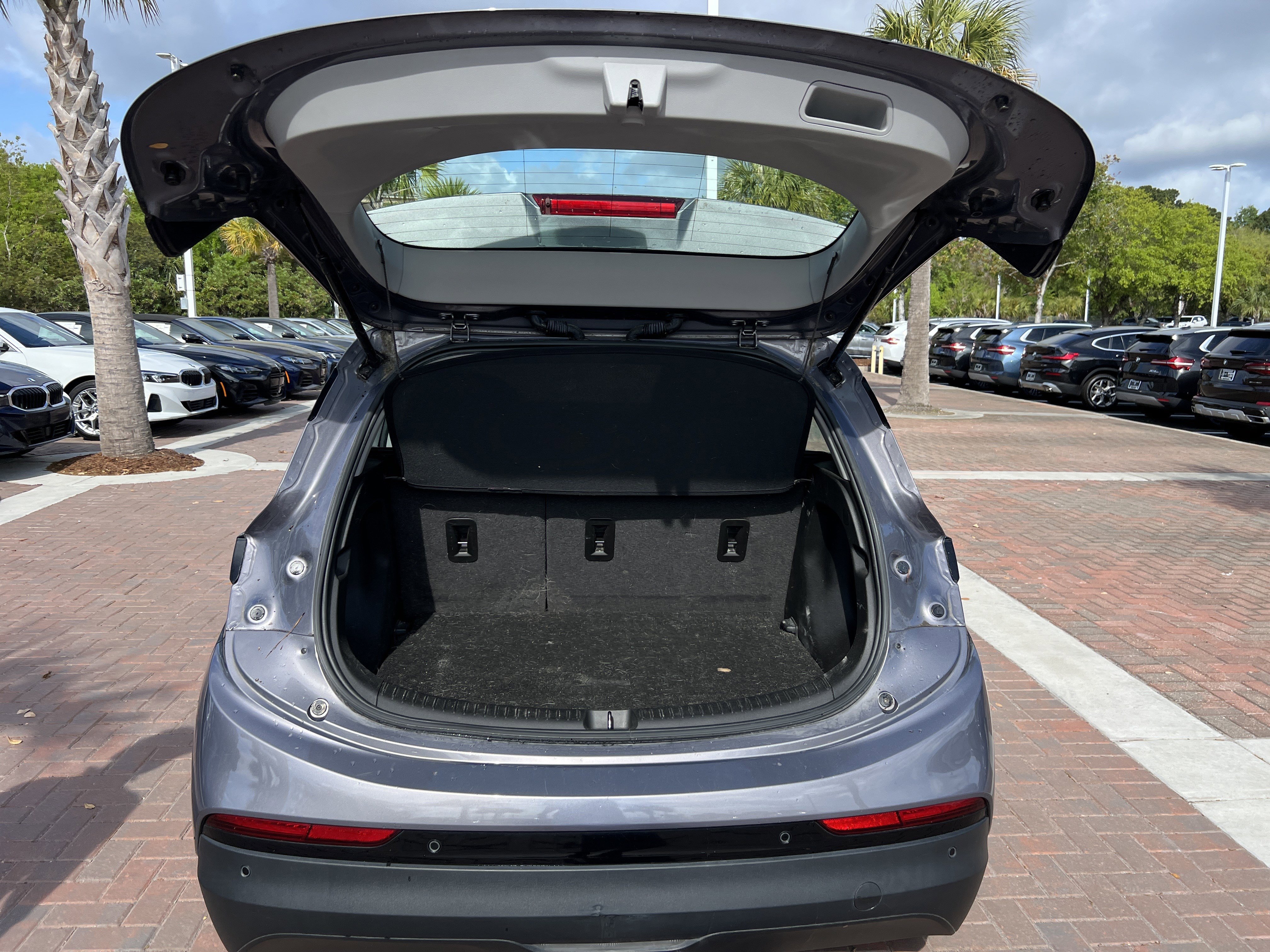 Used 2022 Chevrolet Bolt LT w/ Infotainment Package image 30