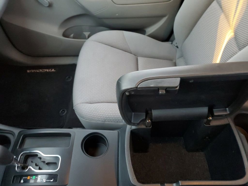 Used 2013 Toyota Tacoma 4x4 Regular Cab image 21