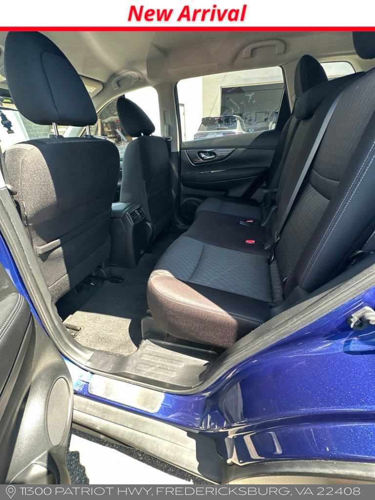 Used 2019 Nissan Rogue SV w/ Premium Package AWD/4WD image 4