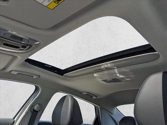 Used 2024 Hyundai Elantra Limited image 18