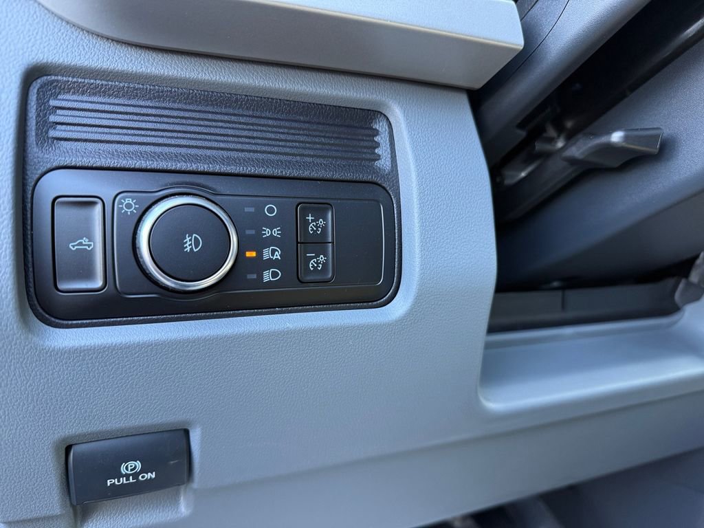 New 2026 Ford F350 XL w/ XL Chrome Package image 23