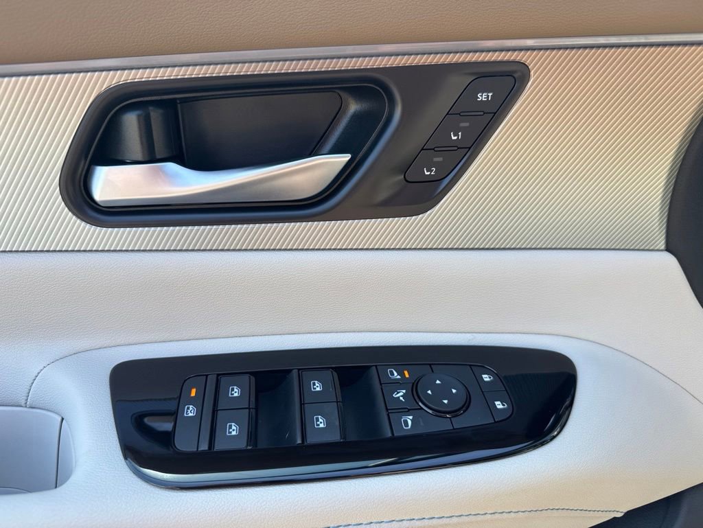 New 2026 Nissan Murano Platinum w/ Cargo Package AWD/4WD image 13