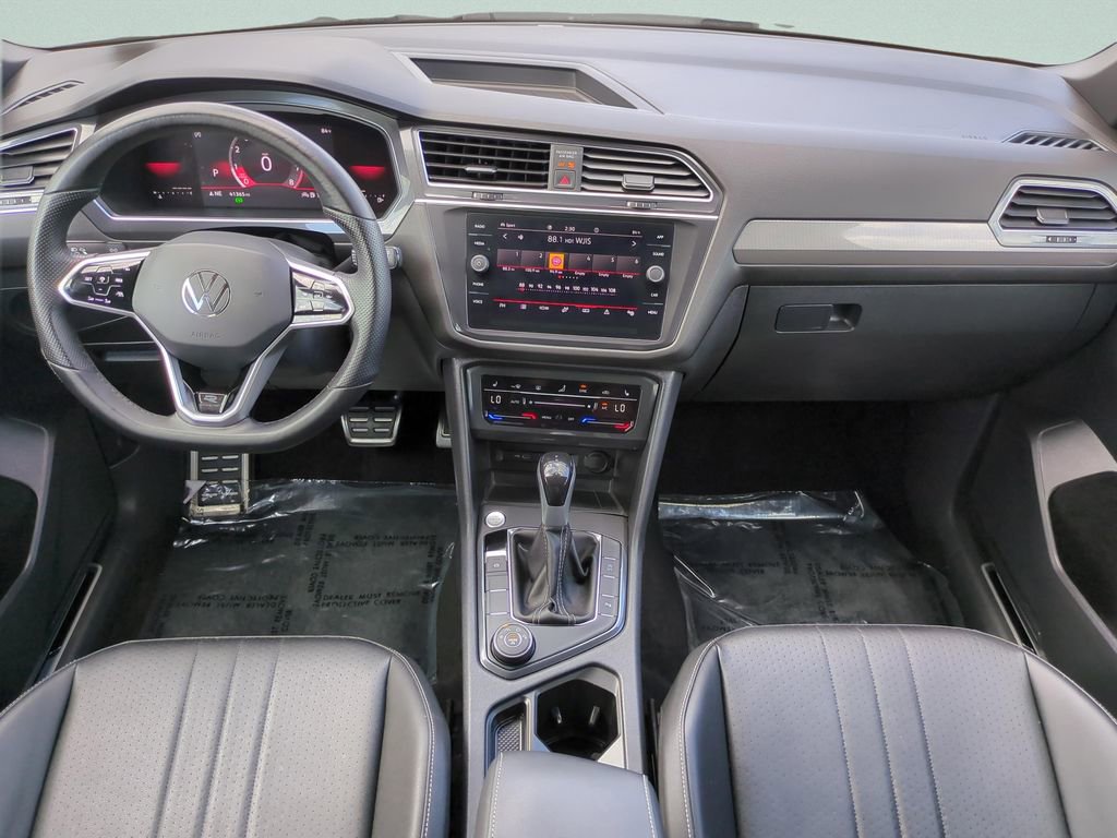 Used 2023 Volkswagen Tiguan SE R-Line AWD/4WD image 15