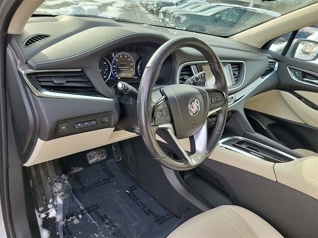 Used 2024 Buick Enclave Avenir w/ Avenir Technology Package image 18