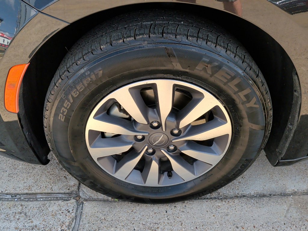 Used 2023 Chrysler Pacifica Touring-L FWD image 44