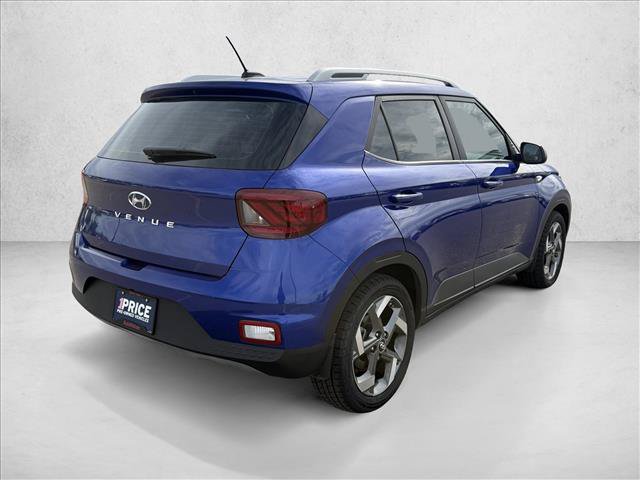 Used 2024 Hyundai Venue Limited FWD image 5