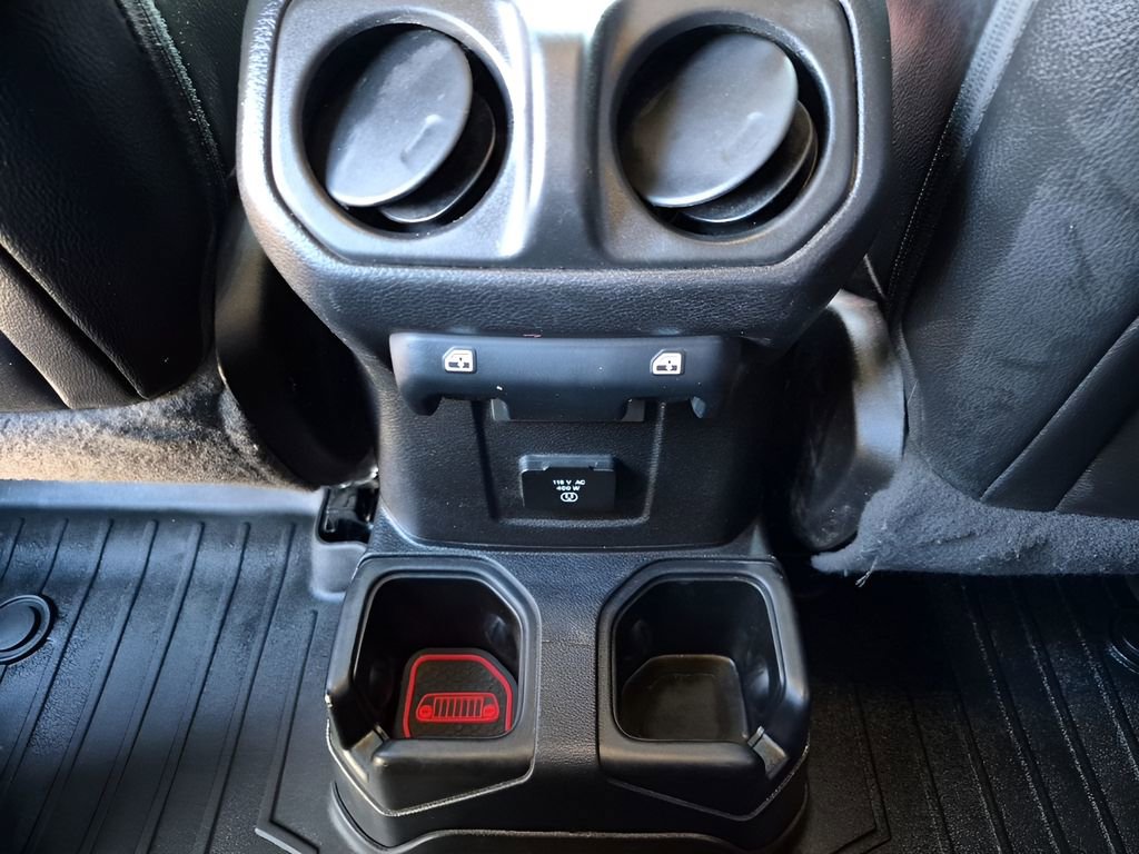 Used 2021 Jeep Gladiator Willys image 21