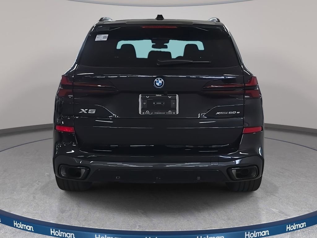 New 2026 BMW X5 xDrive50e w/ M Sport Package AWD/4WD image 5