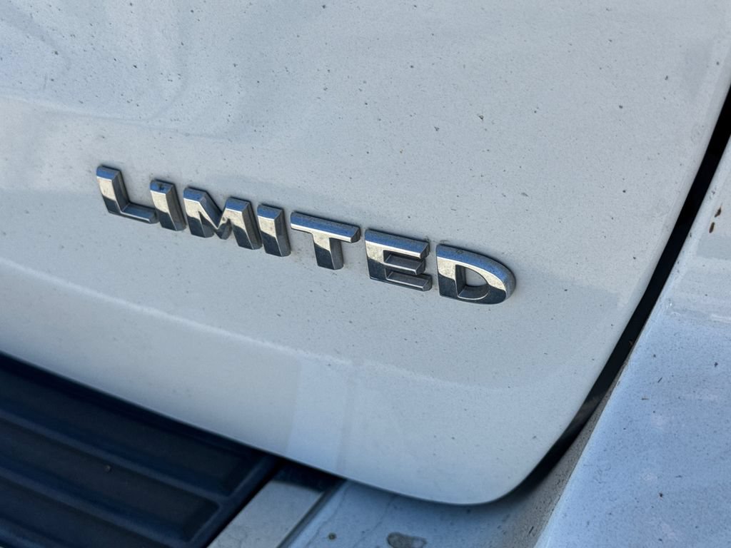 Used 2015 Jeep Grand Cherokee Limited RWD image 19